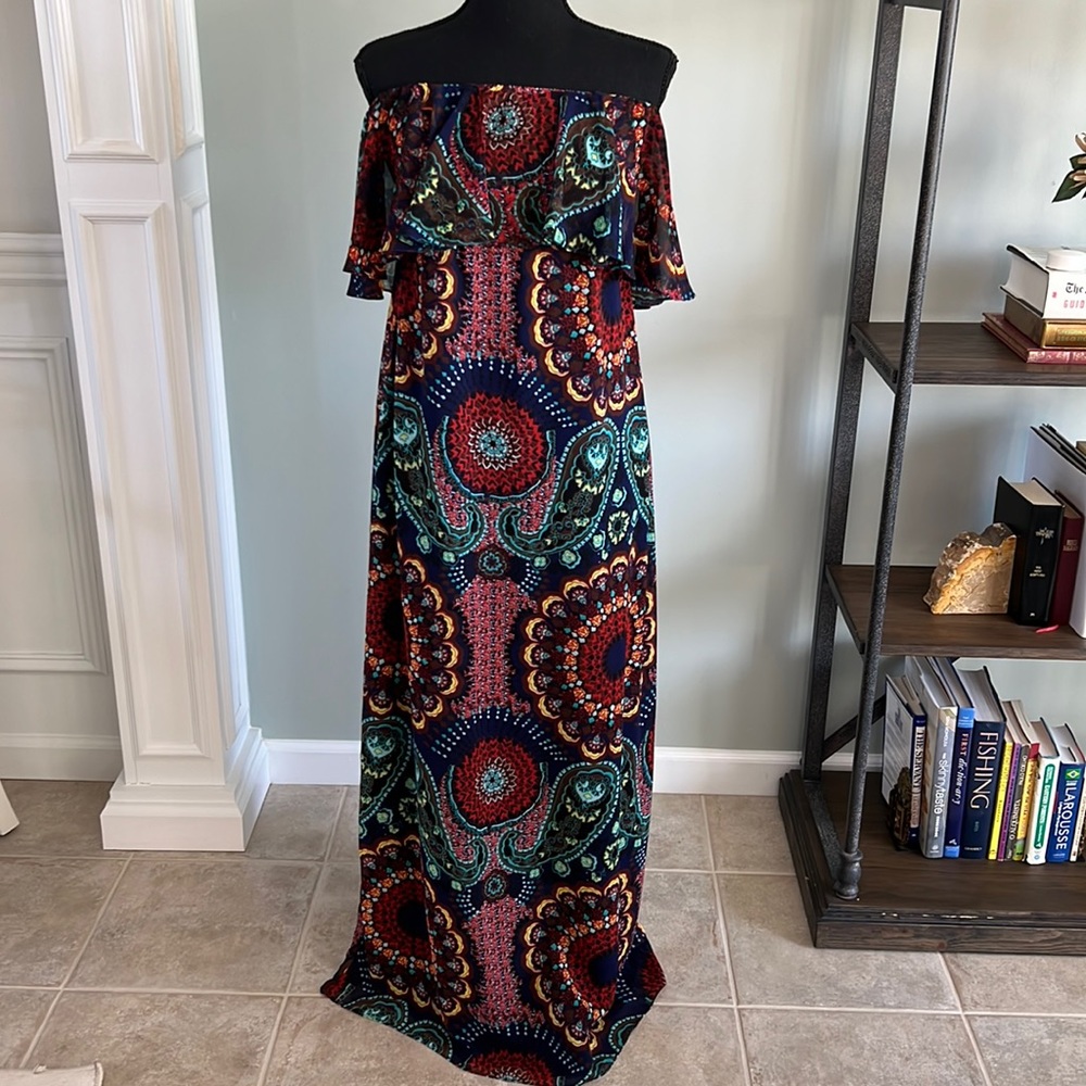 Gorgeous maxi dress strapless